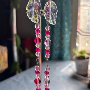 Raspberry Glow Glasses Chain